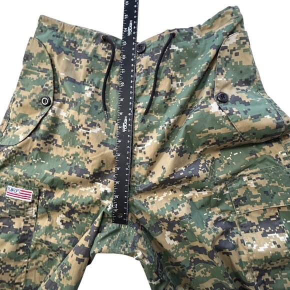 UFO Digital Camo Shorts Sz XS 30 Rave Festival EMC Cyber Grunge Tech Pockets - Picture 10 of 13